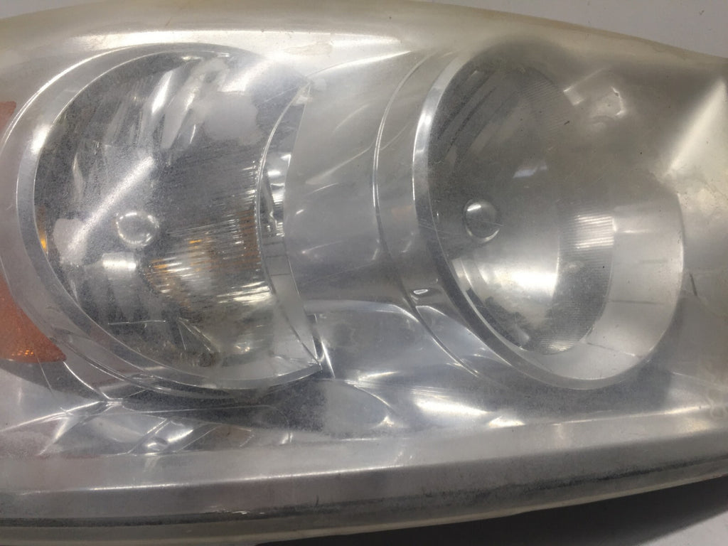 Head light Damaged RH Right Dodge RAM 2500 / 3500 / 1500 2006-2008 50693B OEM