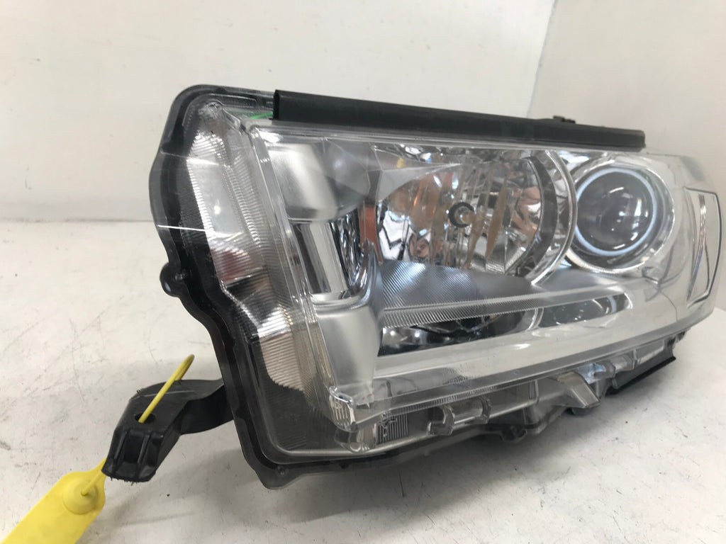 Halogen Headlight Damaged Driver LH Toyota Highlander 2017-2019 811500E330 OEM