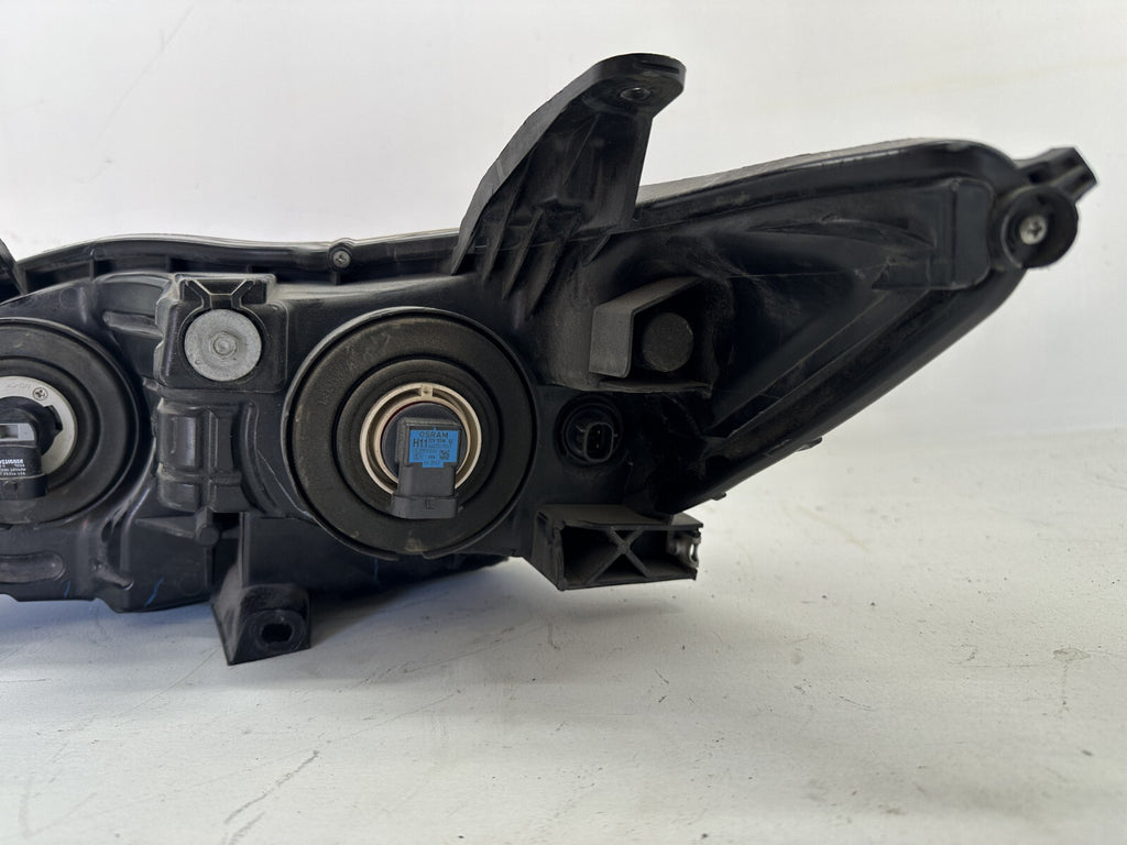 Headlight Damaged Right Passenger RH 2015 2016 2017 Toyota Camry 8111006C80 OEM
