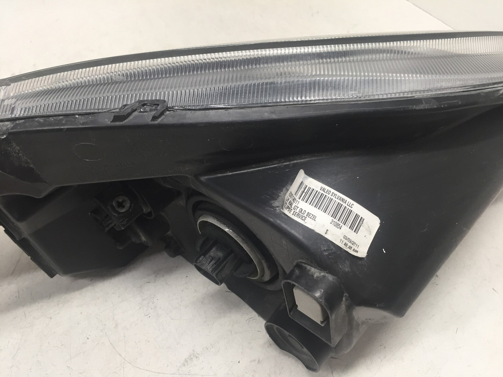 Halogen Headlight Damaged Driver LH Mitsubishi Eclipse 2006-2011 8301A511 OEM