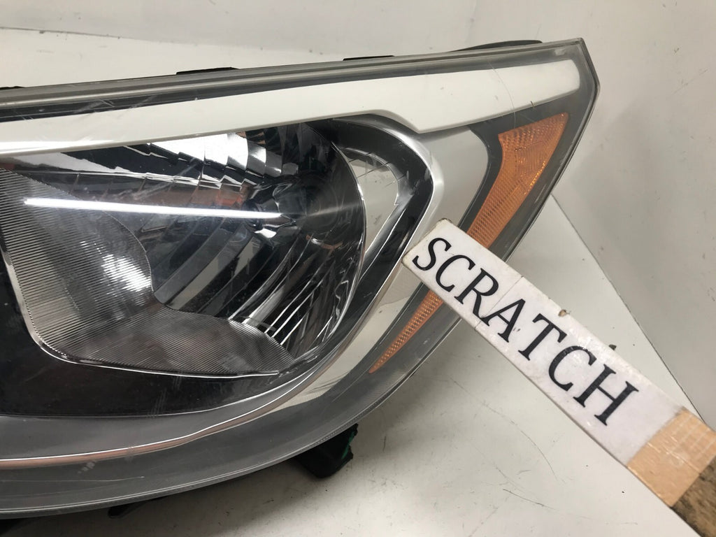 Headlight Damaged Halogen LH Driver Hyundai Accent 2015-2017 92101-1R710 OEM