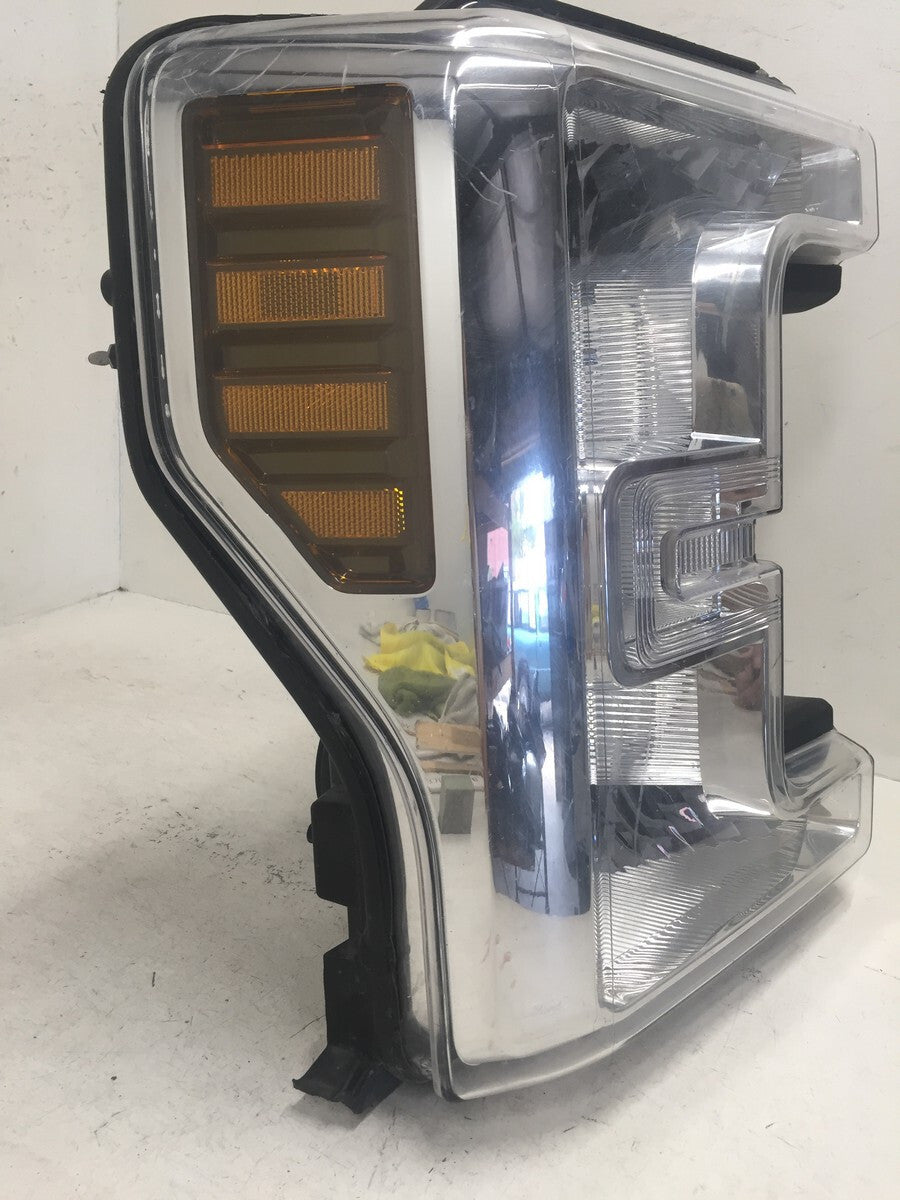 Headlight Damaged Passenger RH Ford F 250 F 350 2017 2018 2019 JC3B-13005-AC OEM