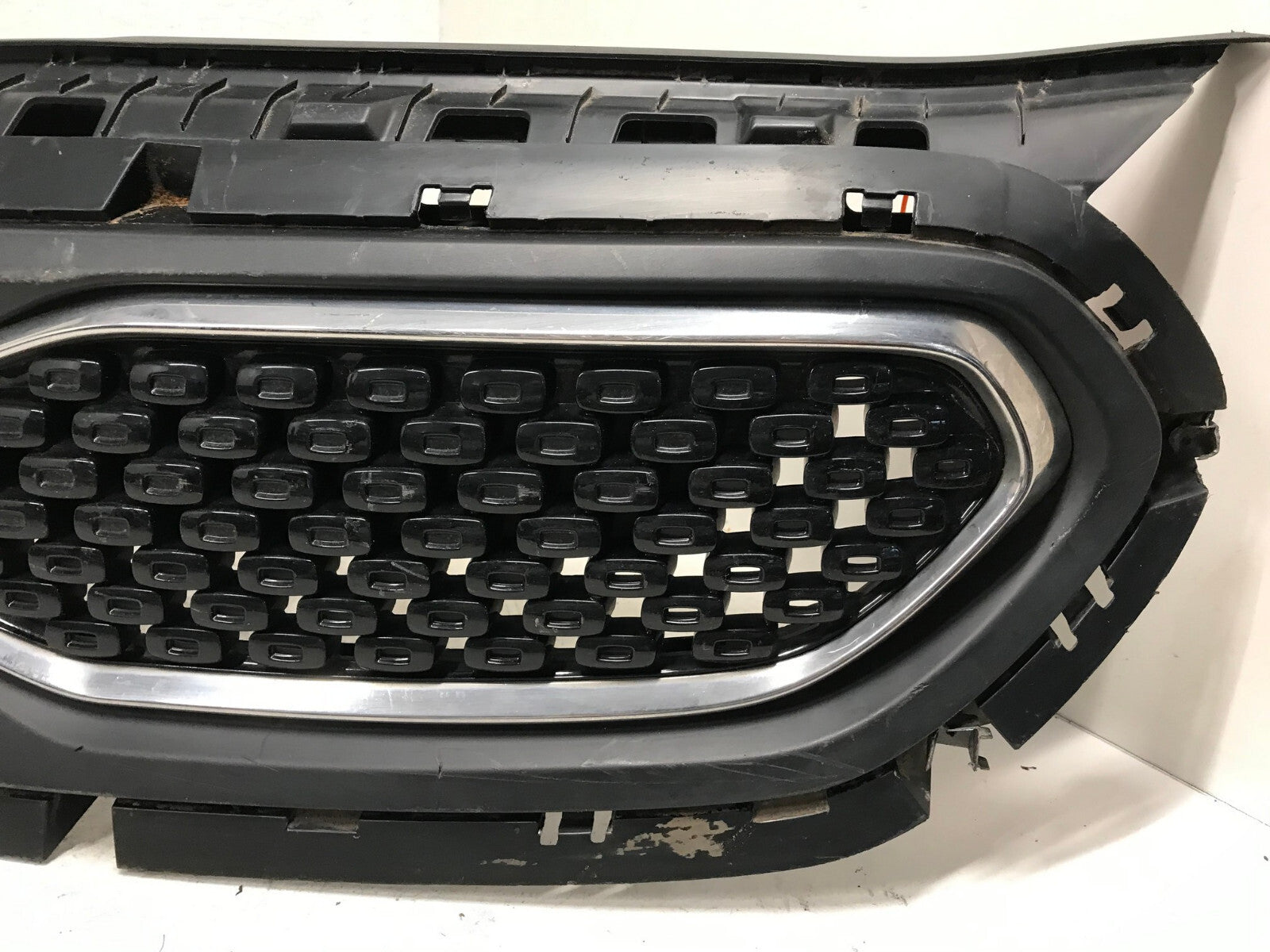Grille Grill 2017-2019 Kia Niro Non EV 86350-G5000 OEM