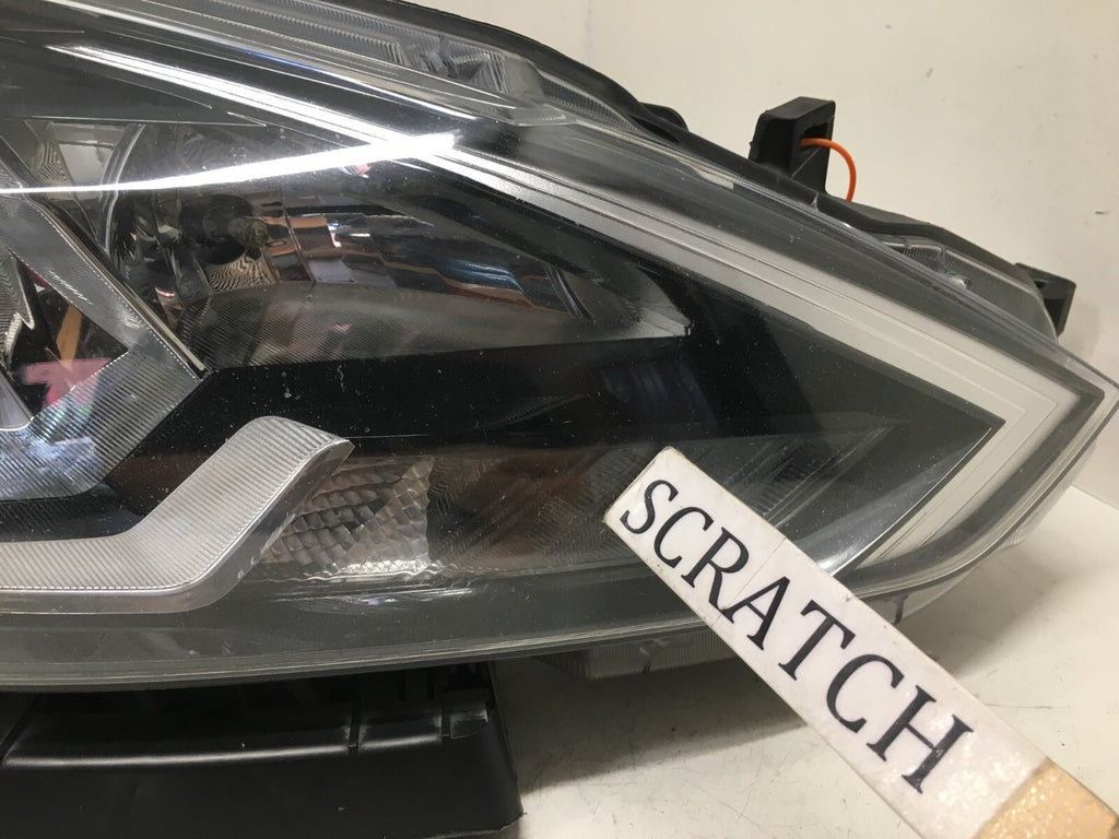 Headlight Damaged RH Passenger Nissan Sentra 2016 2017 2018 26010-3YU0A OEM