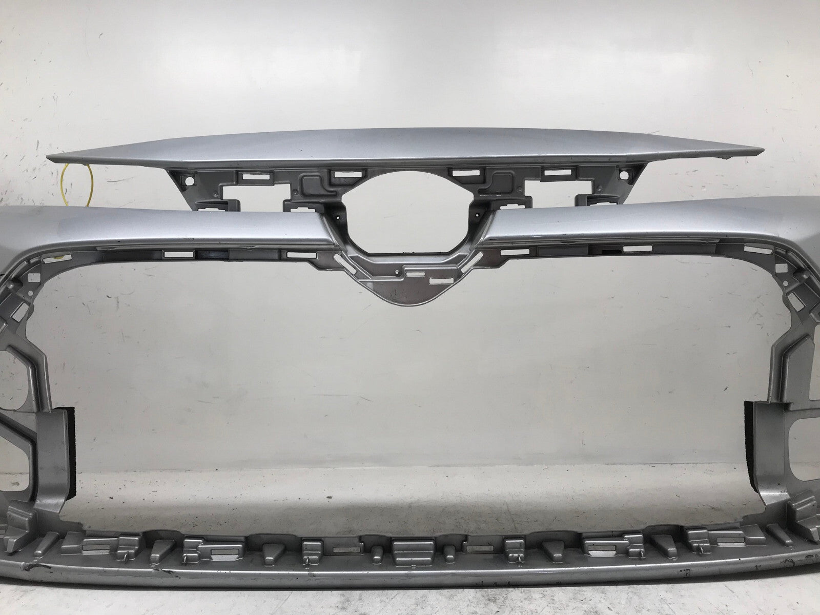 Front Bumper Cover Toyota Corolla Sedan L/LE/XLE/Hybrid Gray 2020 2021 OEM5