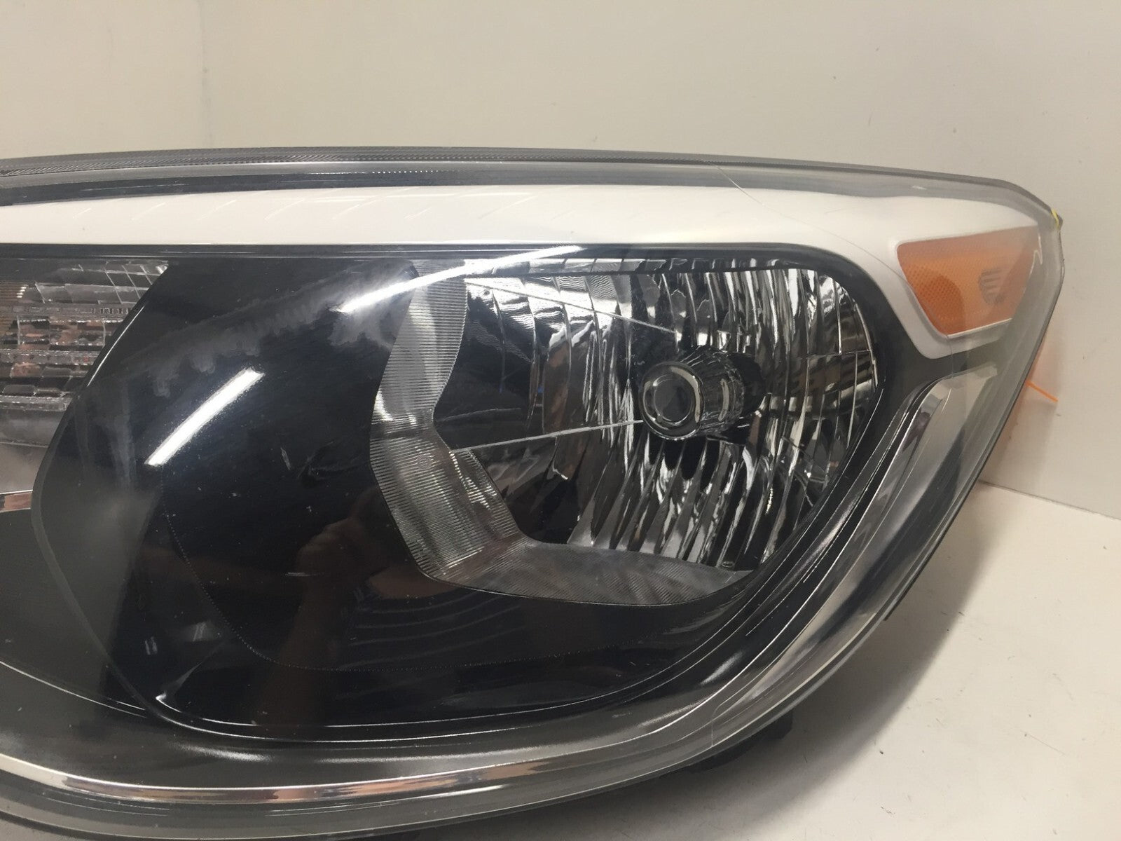 Head light Damaged LED Driver LH Left Kia Soul EV 2015-2016 92101-B2000 OEM