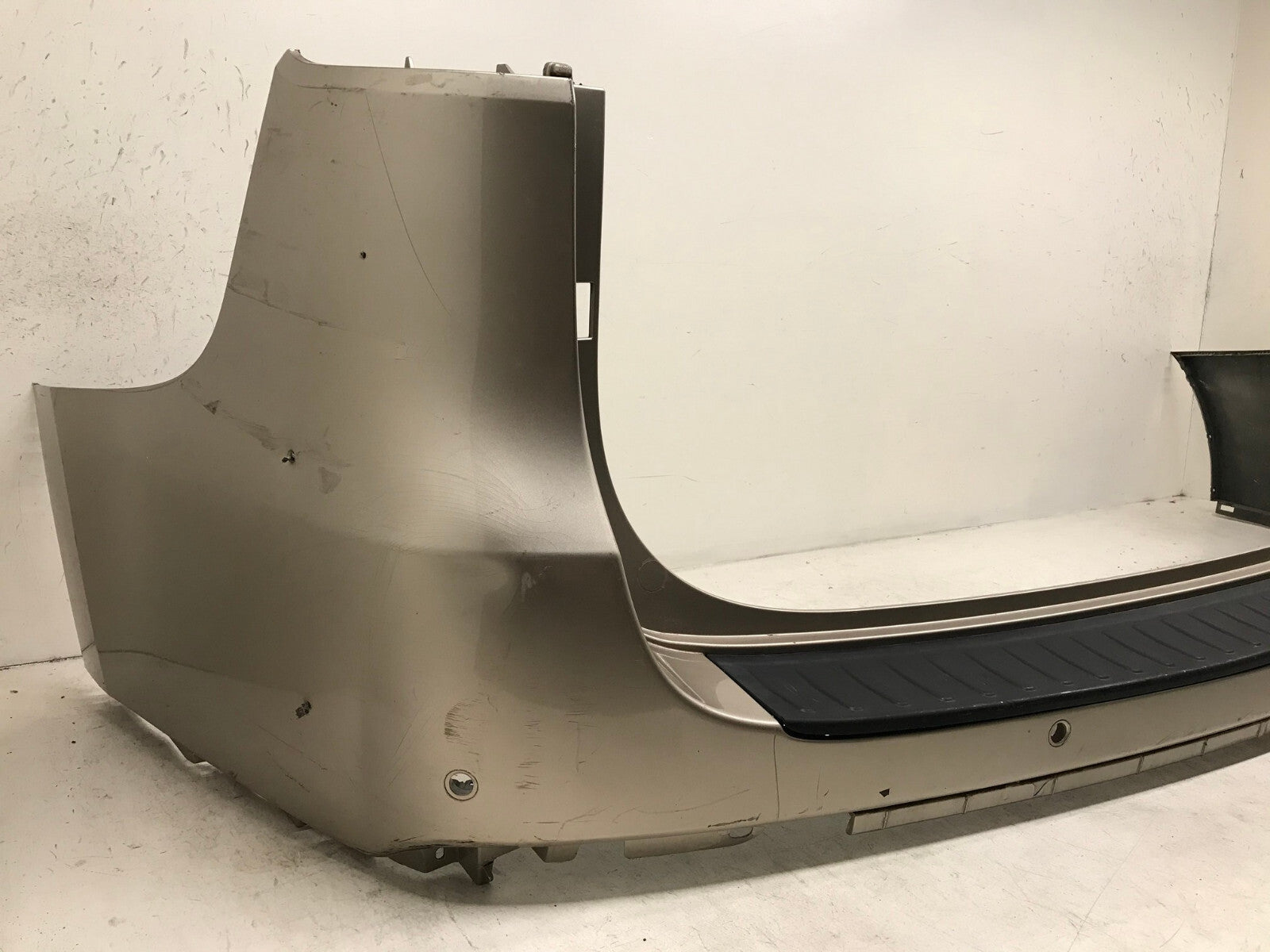 Rear Bumper Cover Kia Sedona L/LX/EX/SX w/Sensor Holes 2016-2018 86611-A9000 OEM