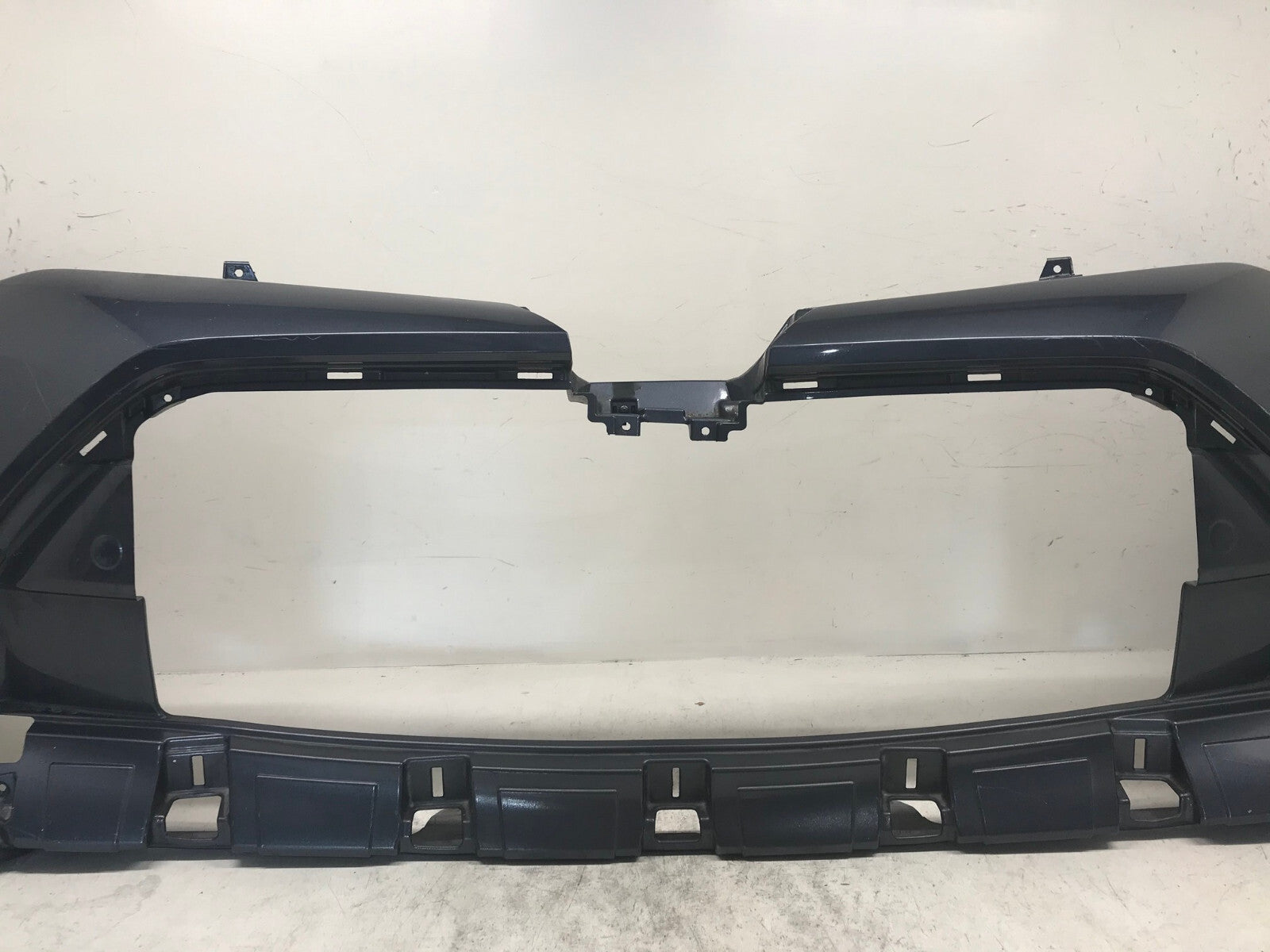 Front Bumper Cover Gray 17-2018 Toyota Corolla L/LE/LE Eco/XLE 52119-02L40 OEM