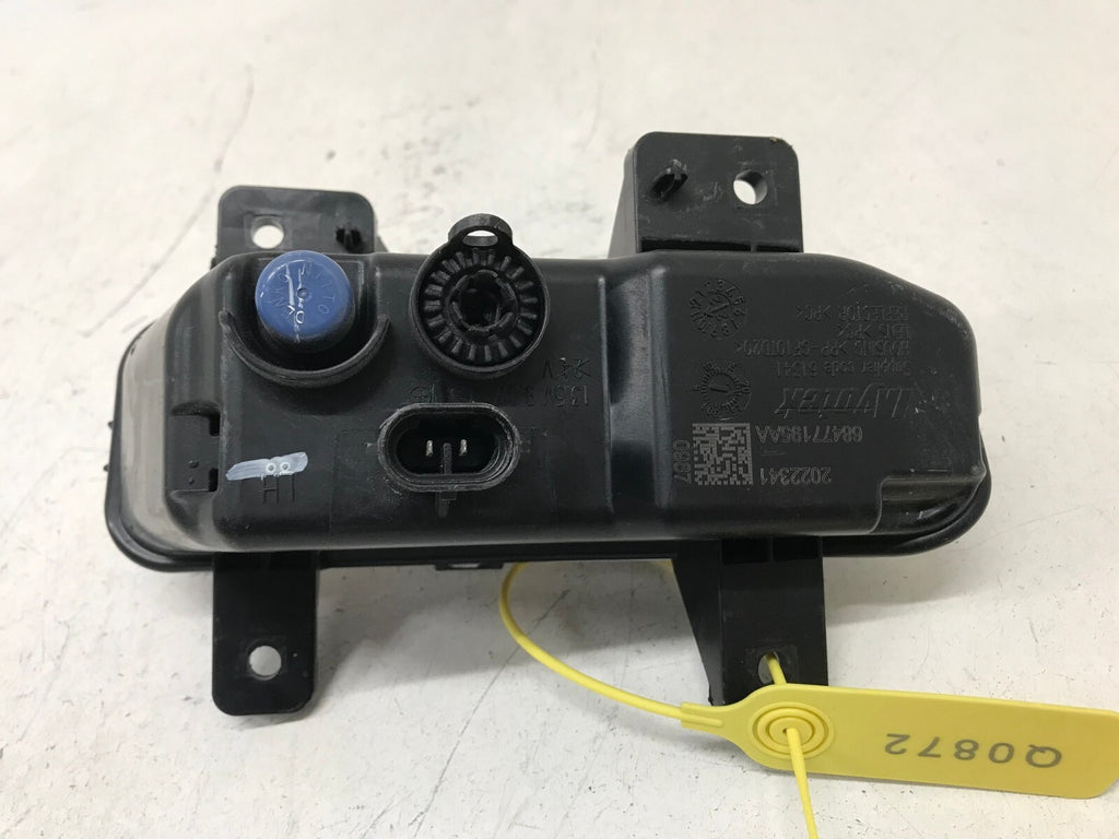Fog light Damaged LH Driver  Dodge Ram 1500 2500 3500 19-21 2022 68477195AA OEM