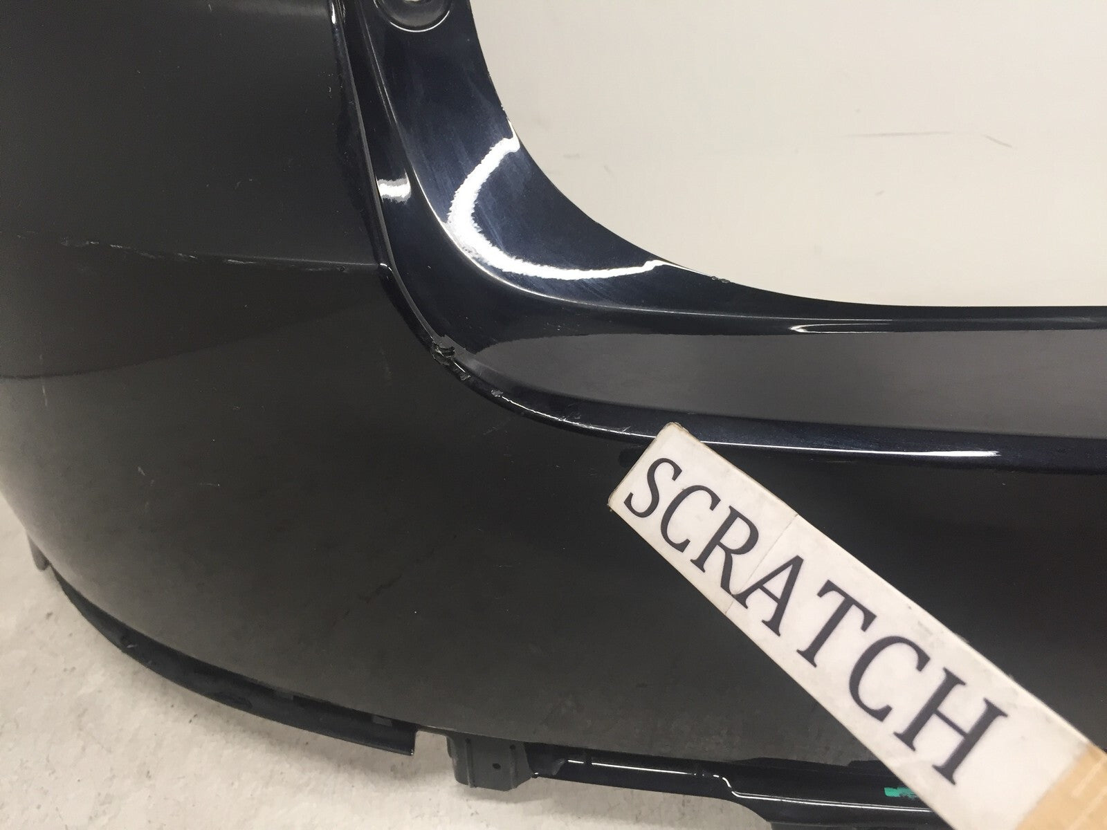 Rear Upper Bumper Cover Volkswagen Tiguan S SE SEL R Line 12-2016 5N0807421G OEM