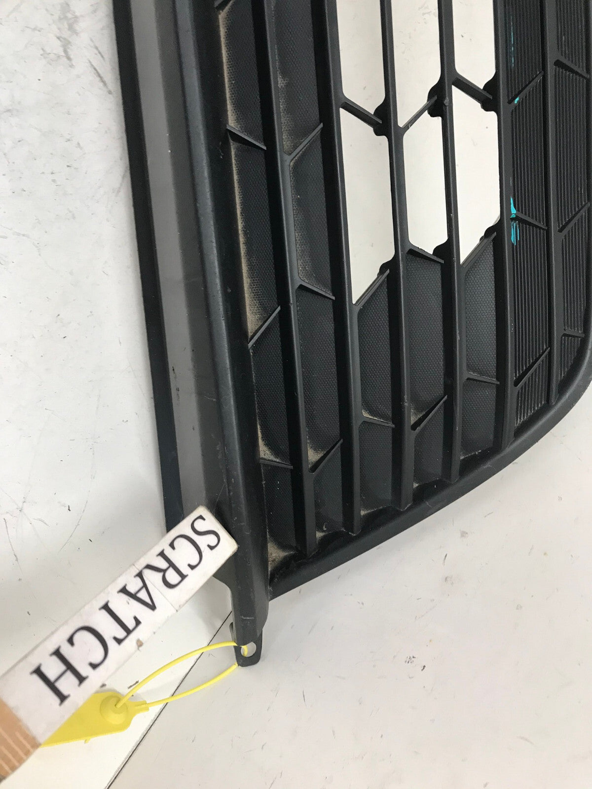 Grille Grill 2022-2023 Honda Civic 71151-T21-000 OEM
