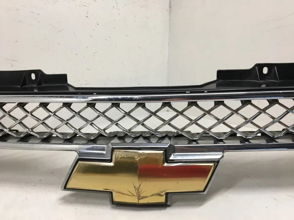 Upper Grille Grill Chevrolet GM Suburban 1500 07 08 15208000 Original