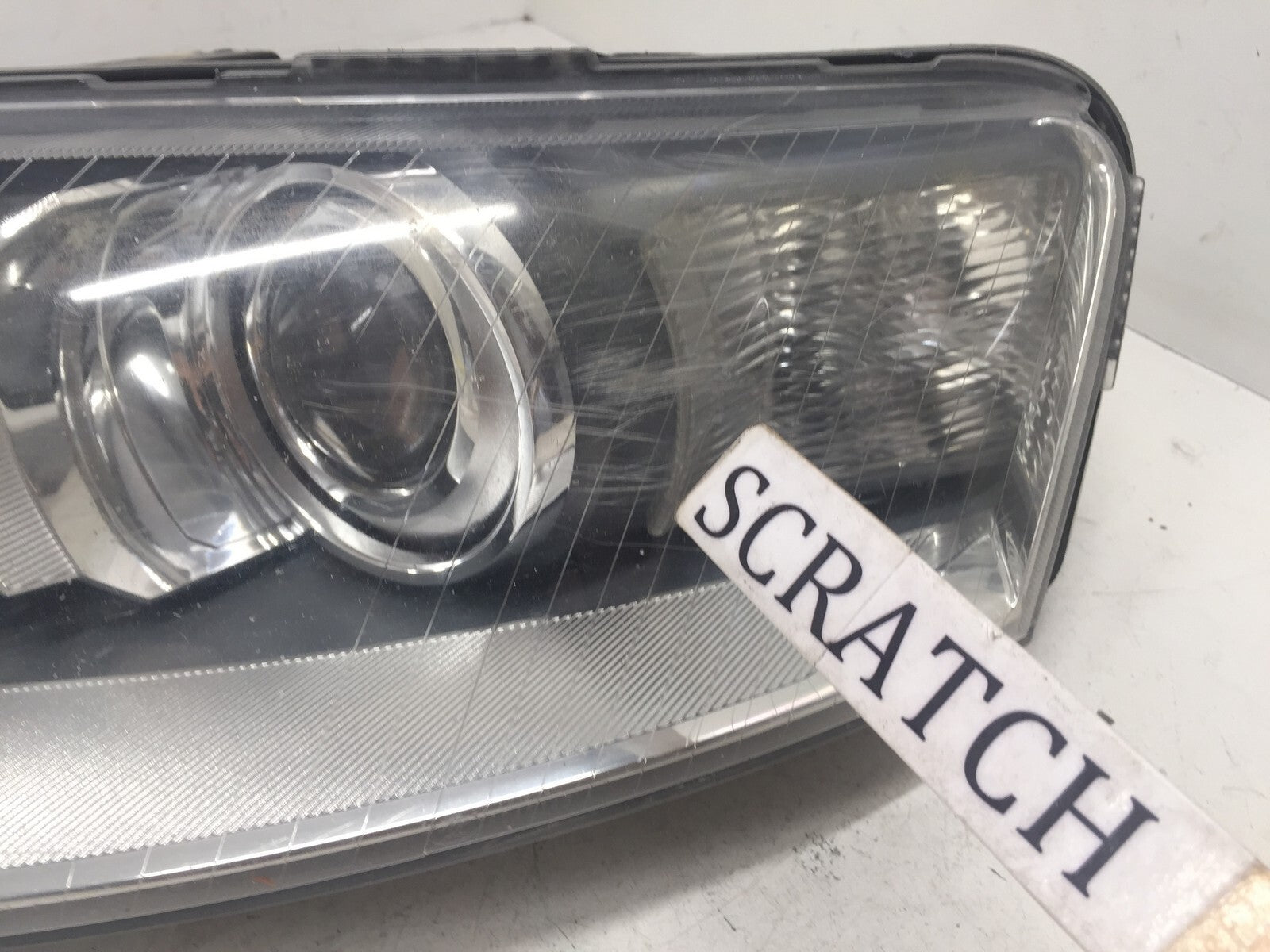 Xenon HID Headlight Damaged Driver Left LH Audi A6 2005-2008 4F0941003BD OEM2