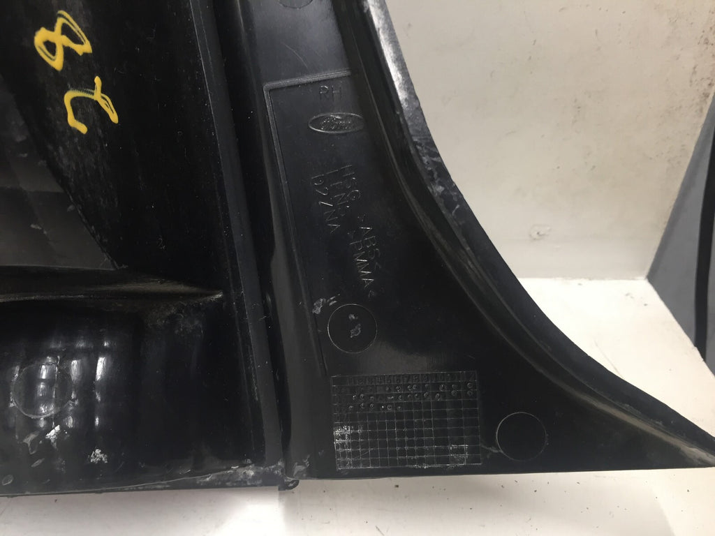 Tail light Damaged Lamp Right Passenger RH Ford Mustang 2005-2007 OEM2
