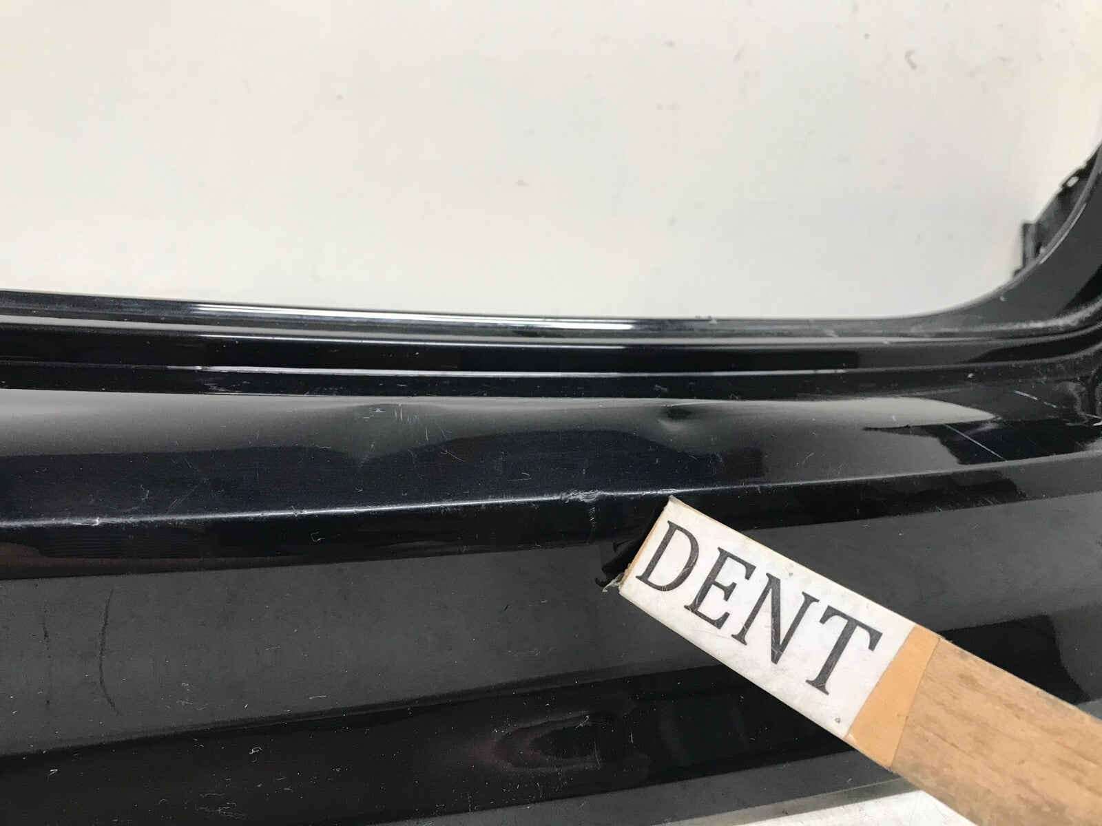 Rear Upper Bumper Cover Volkswagen Tiguan S/SE/SEL/SEL Premium 5NN807421 OEM3