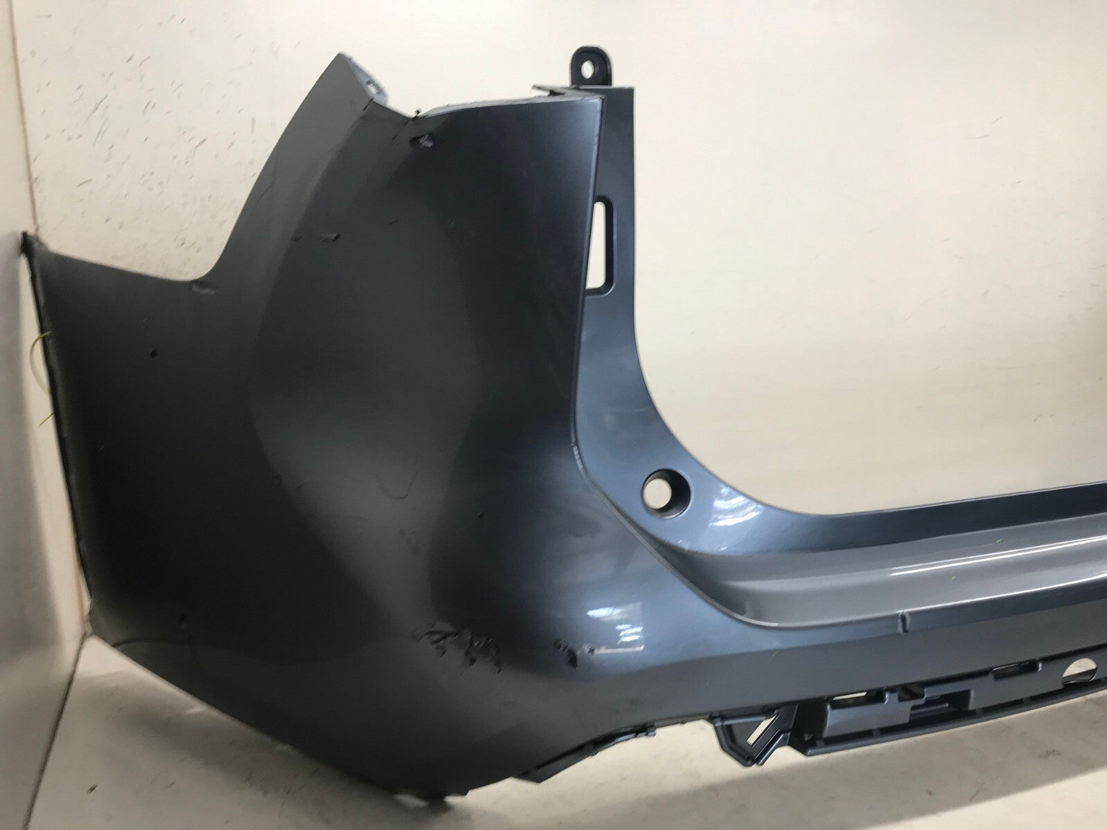 Rear Bumper Cover Gray 20-2021 Toyota Highlander L/LE/XLE/Hybrid 52159-0E170 OEM