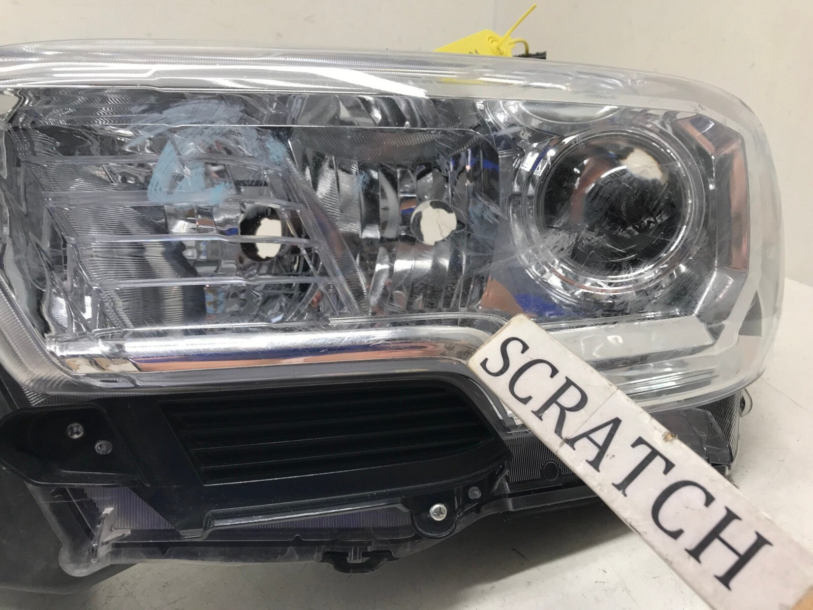 Headlight Damaged Driver LH Left 2016-2023 Toyota Tacoma 81150-04270 OEM