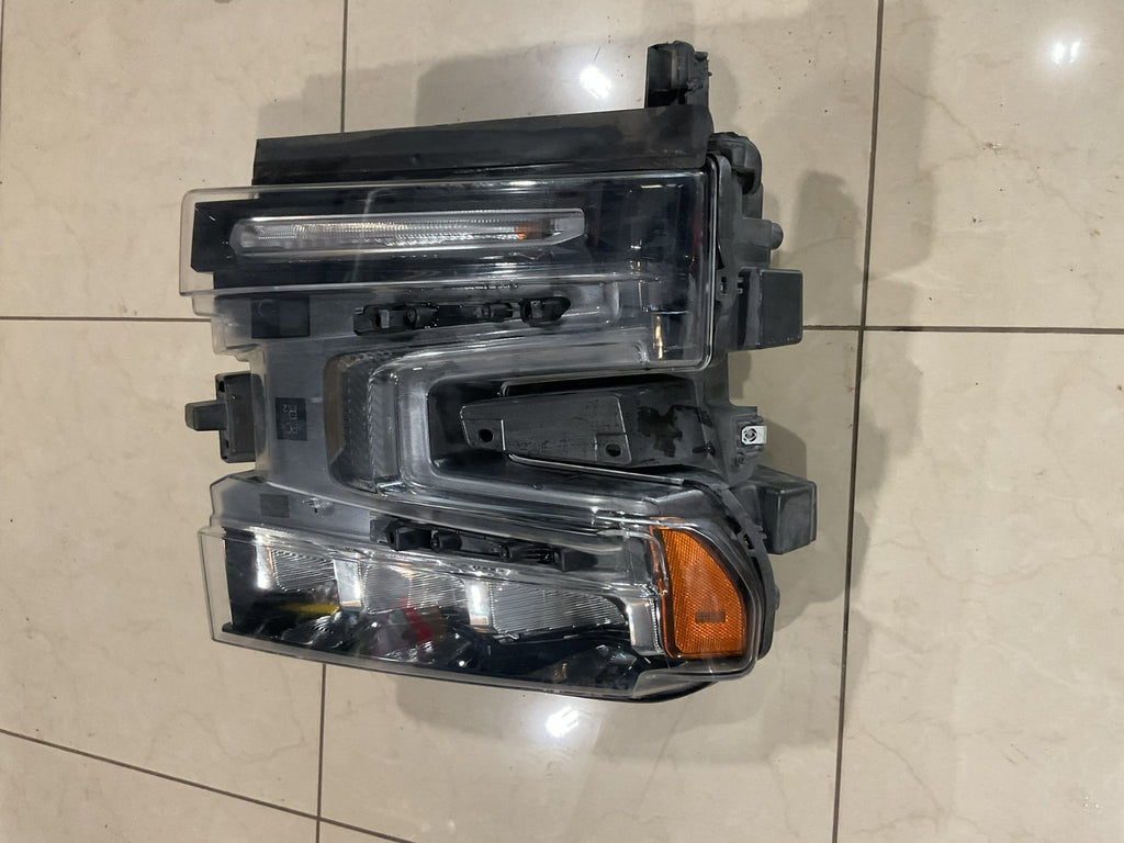 Headlight Right Passenger RH Chevy Silverado 1500 LT / RST 2022-2026 CAPA
