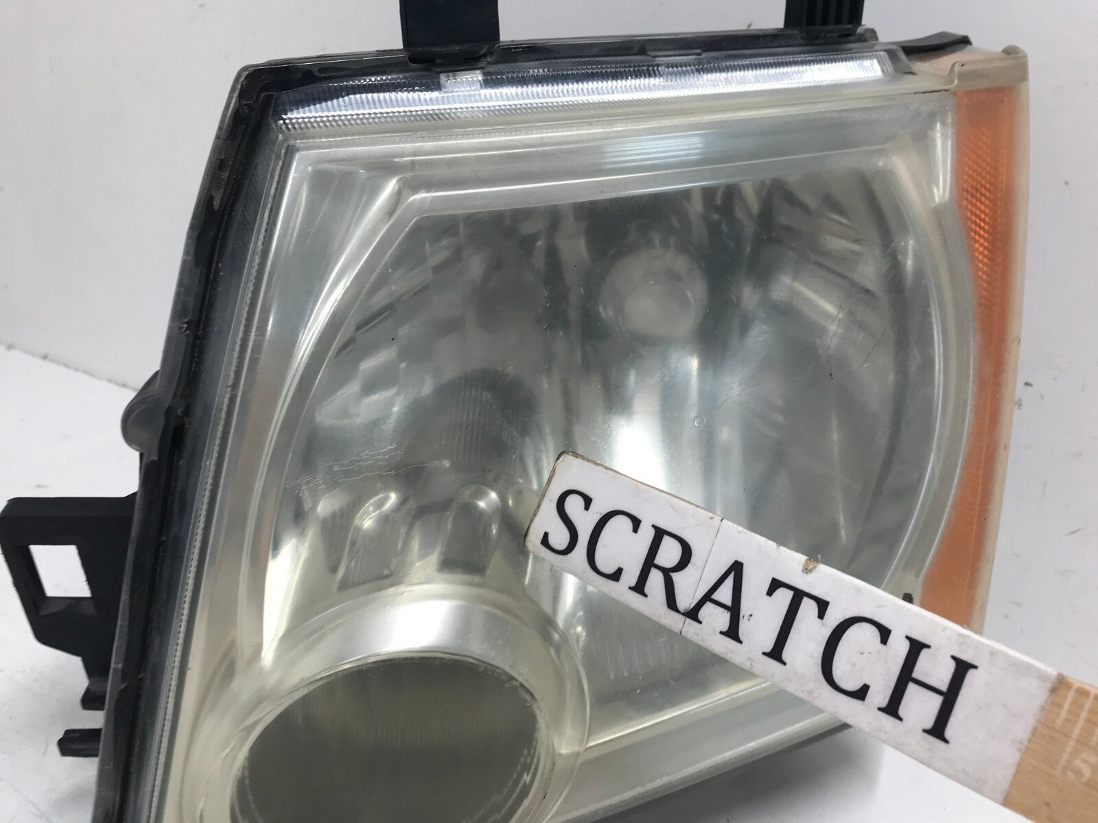 Headlight Damaged Left Driver LH Nissan Xterra 2005-2015 26060EA025 OEM