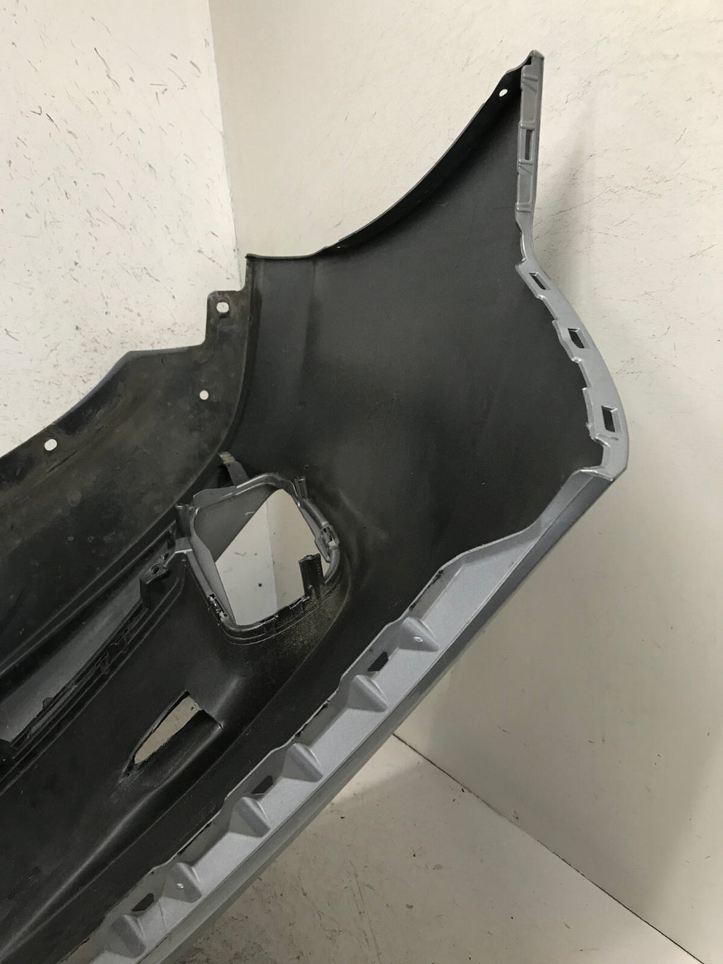 Front Bumper Cover Silver 21-23 Honda Odyssey Touring Elite 04711-THR-A60ZZ OEM