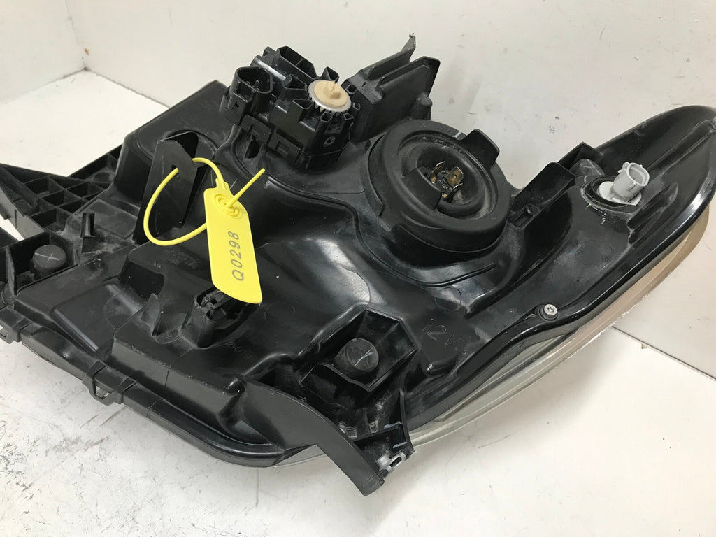 Headlight Damaged Right RH Passenger Toyota Tundra 2014-2017 OEM OEM