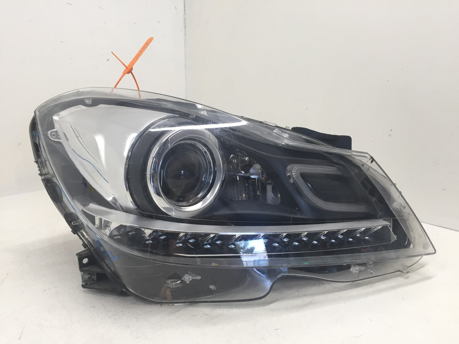 Headlight Damaged Right Passenger Side RH Mercedes Benz C-Class 12-15 CAPA