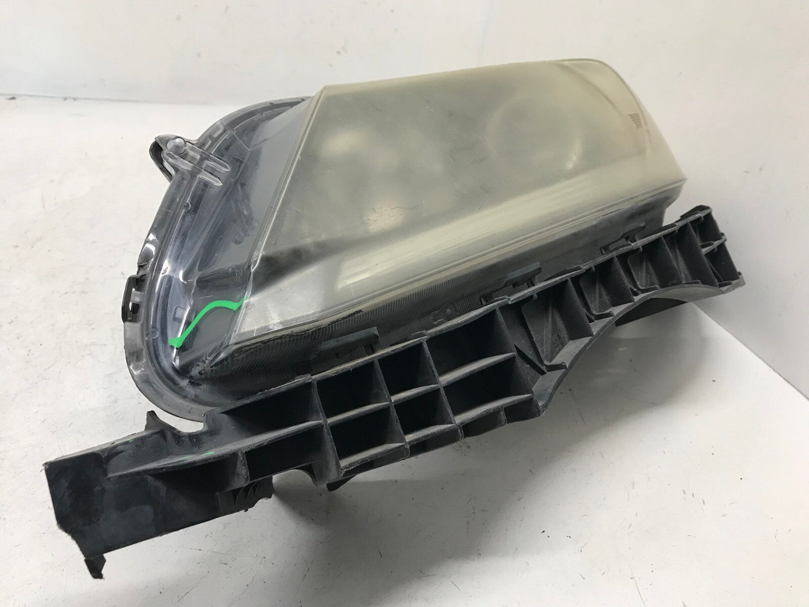 Headlight Damaged Driver LH Left Honda Accord Sedan 2013-2015 33150-T2A-A01 OEM