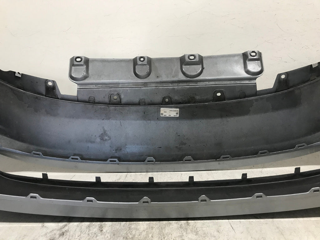 Front Bumper Cover Silver 21-23 Honda Odyssey Touring Elite 04711-THR-A60ZZ OEM