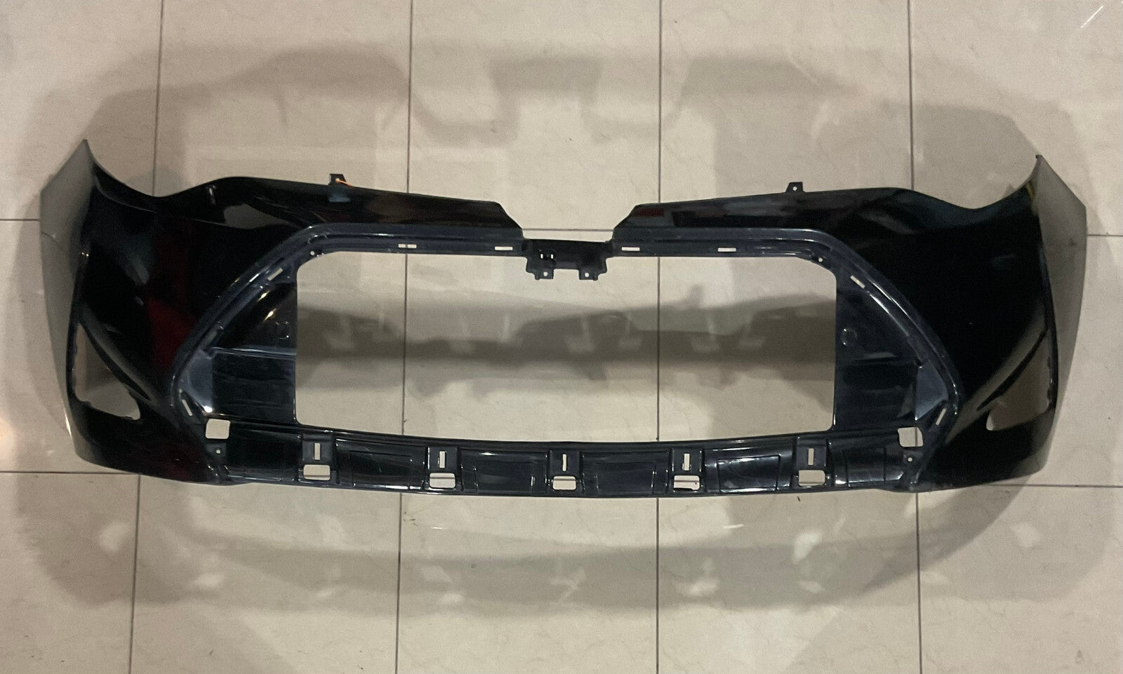 Front Bumper Cover Black 17-2019 Toyota Corolla L/LE/LE Eco/XLE 52119-02L40 OEM