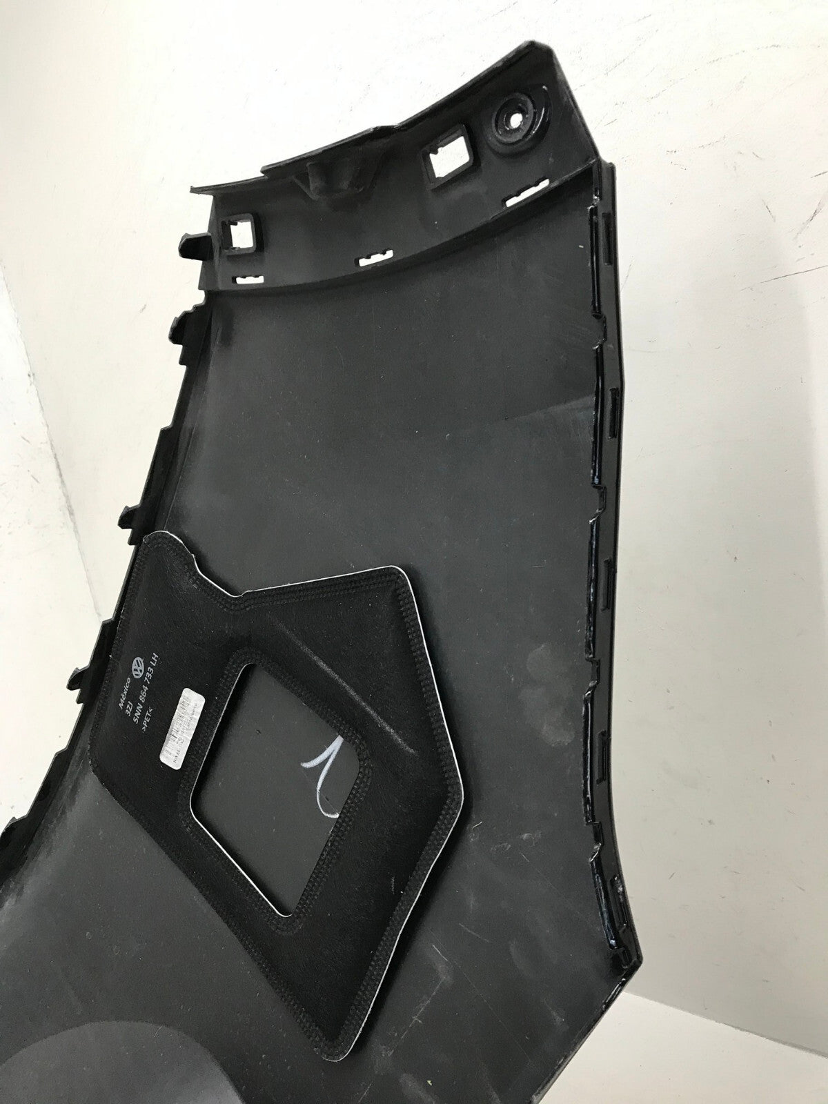 Rear Upper Bumper Cover Volkswagen Tiguan S/SE/SEL/SEL Black 18 5NN807421 OEM