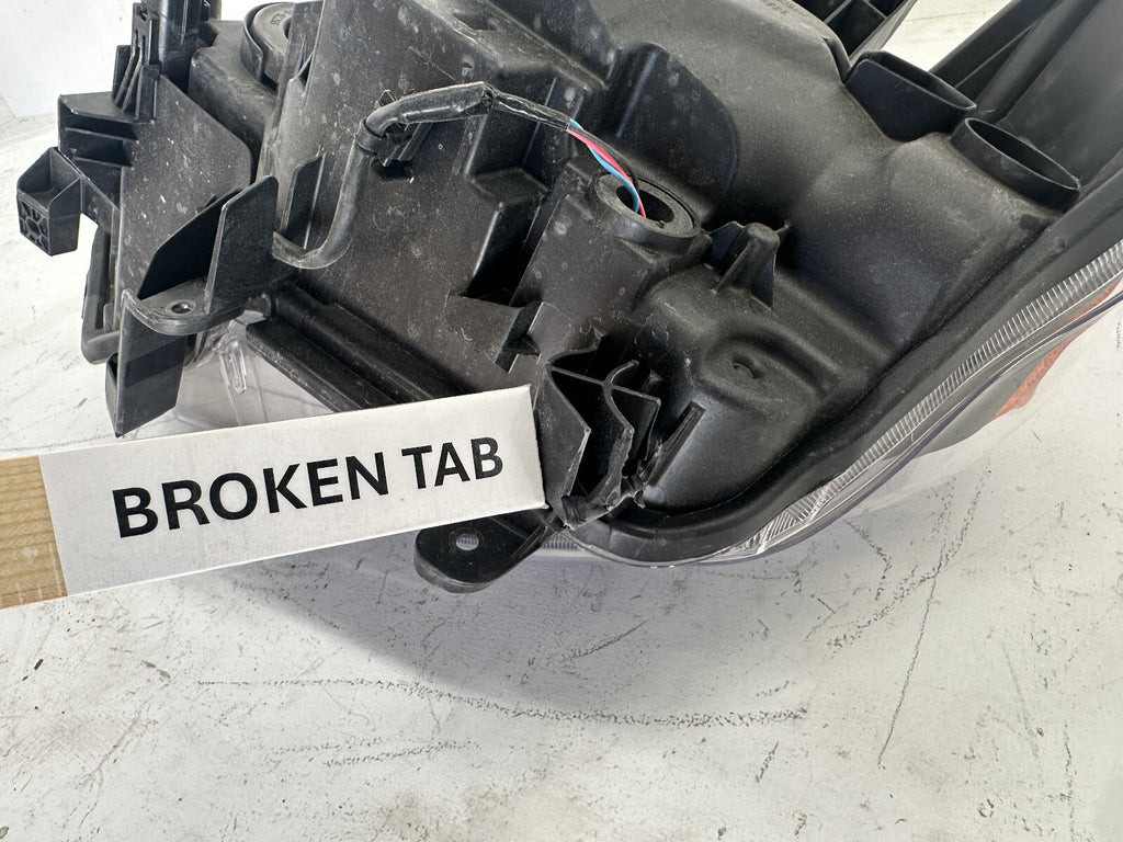 Headlight Damaged Right Passenger RH 2014 - 2019 Toyota 4Runner 8113035541 OEM