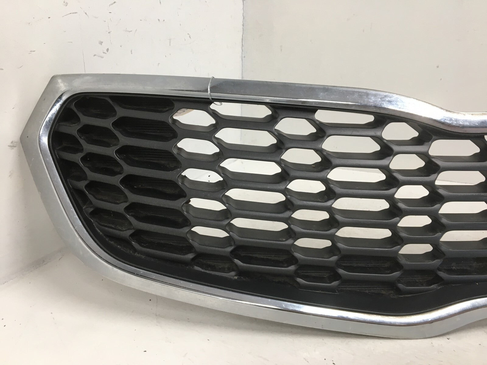 Grille Grill Kia Forte Sedan 2010-2013 86351-A7500 OEM
