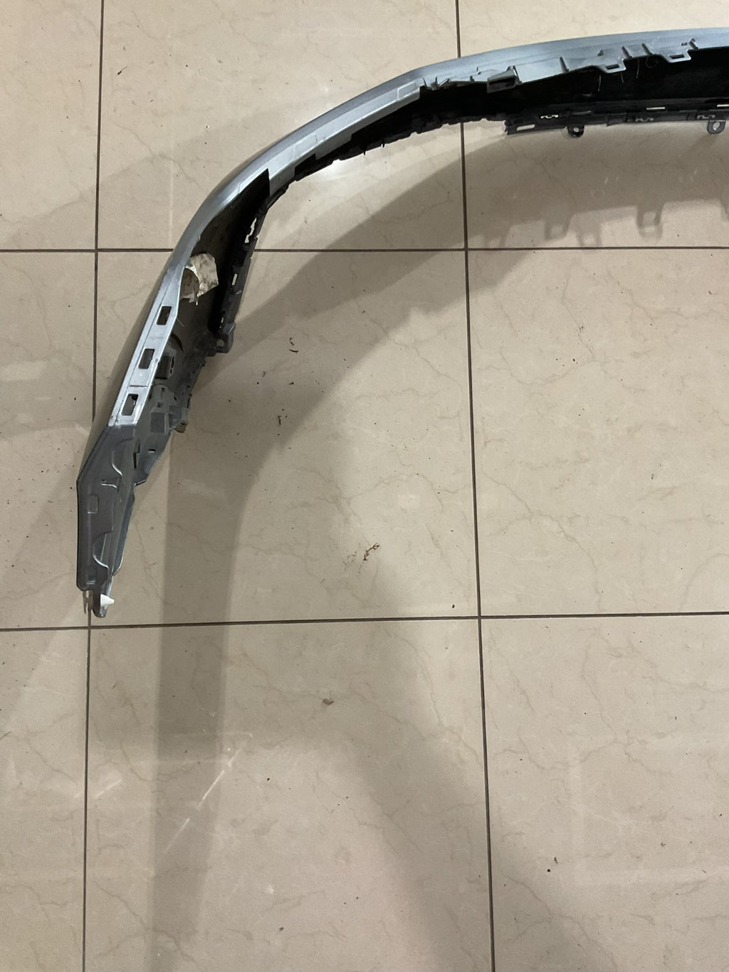 Front Bumper Cover Silver 2022 2023 Volkswagen Tiguan 5nn+807+221 OEM