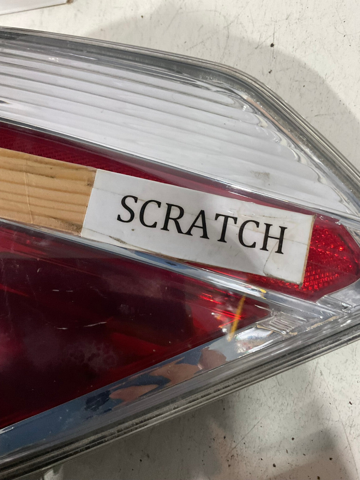 Tail light Damaged Left Driver LH 2019-2020 Hyundai Elantra 92403-F3500 OEM