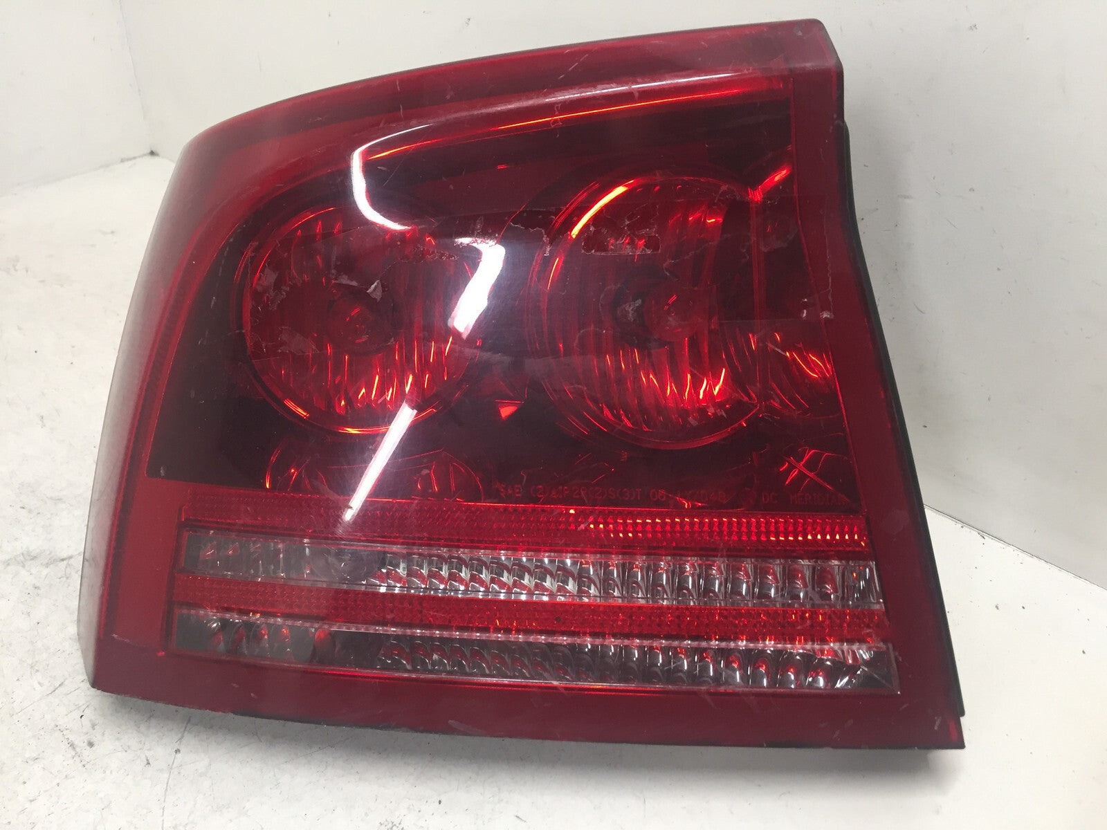 Tail light Damaged Lamp Left Driver Side LH Dodge Charger 2006-2008 OEM
