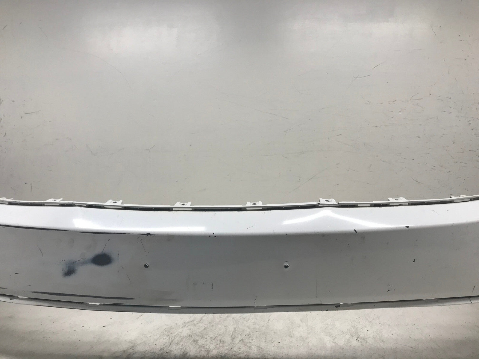 Front Upper Bumper Cover White 14 15 16 Jeep Grand Cherokee 1WL27TZZAC OEM