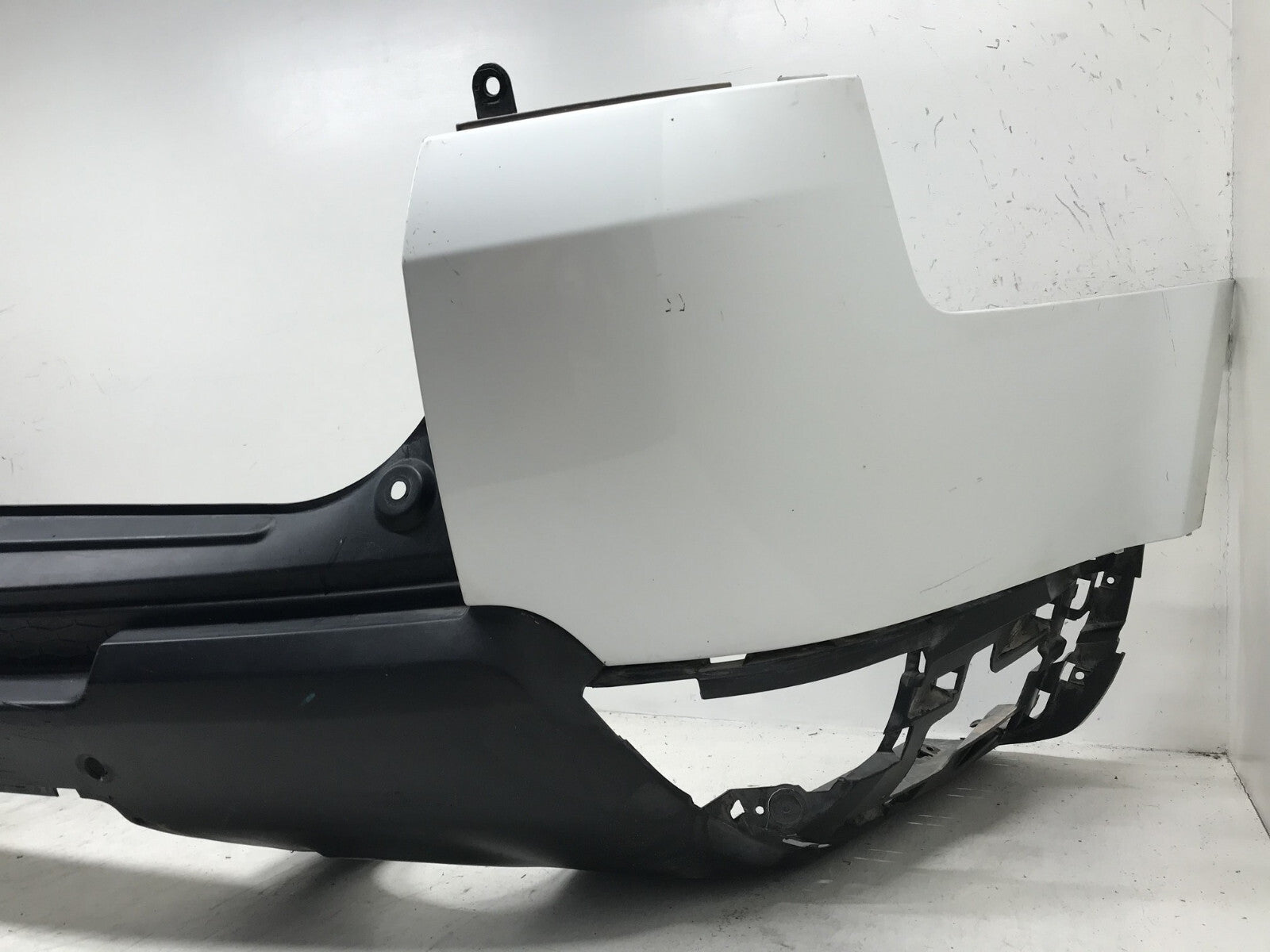 Rear Bumper LOCAL Land Rover Range Rover Sport Base/SE/HSE 14-17 DK62-17F954 OEM