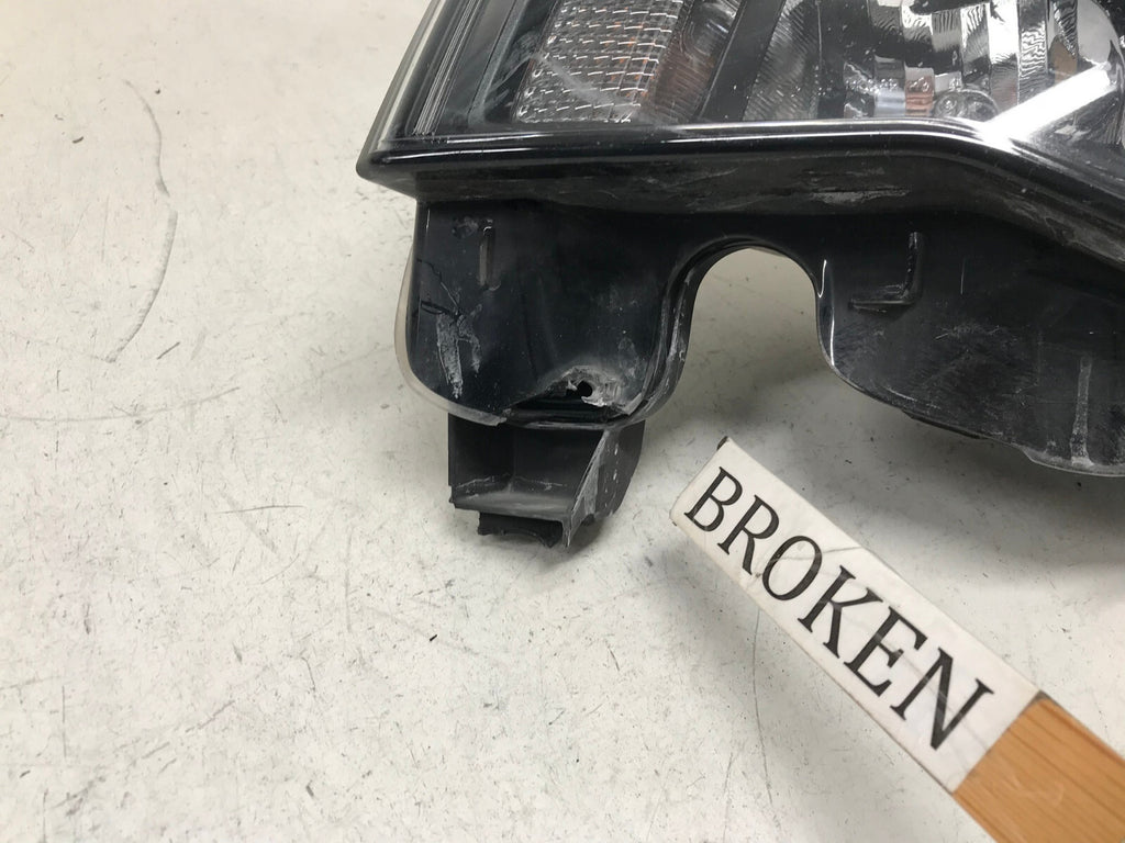 Halogen Headlight Damaged Driver LH Jeep Grand Cherokee 2017-2021 68266647AD OEM