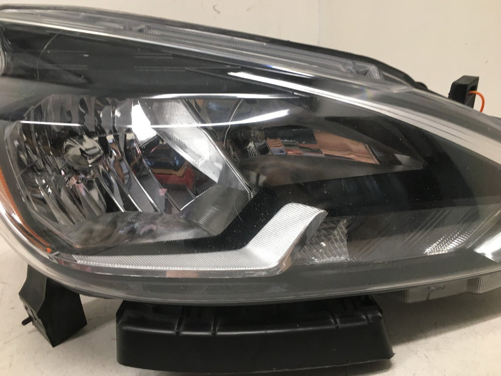 Headlight Damaged RH Passenger Nissan Sentra 2016 2017 2018 26010-3YU0A OEM