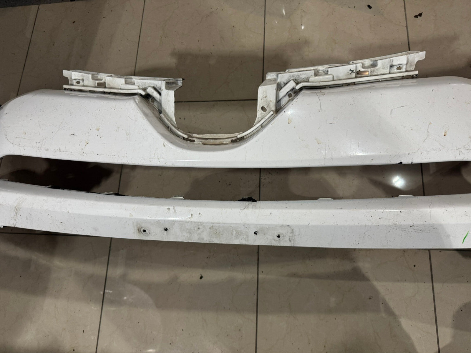 Front Bumper Cover White Toyota RAV4 Hybrid Limited LE 2016-2018 52119-OR150 OEM