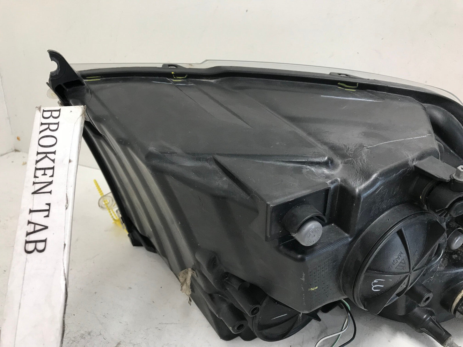 Headlight Damaged RH Passenger Dodge Ram Pickup Truck 2009-2012 68001484AE  OEM