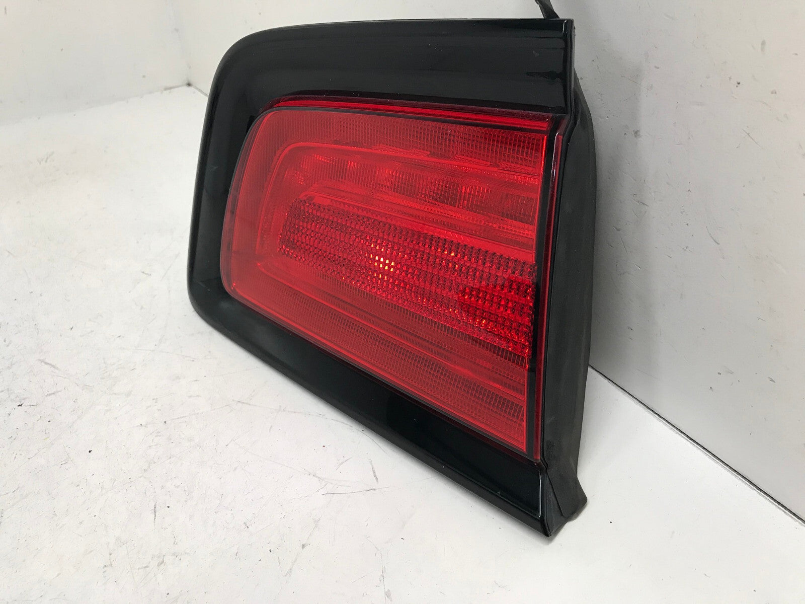 Tail light Damaged LED Left LH Driver Dodge Charger 2011-2014 57010415AF OEM
