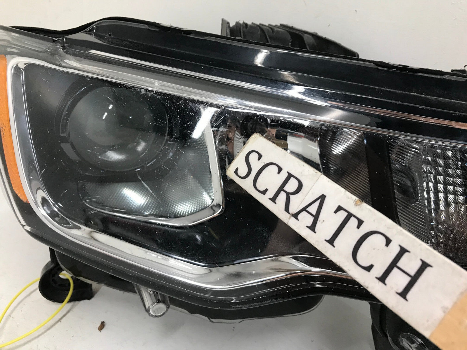Headlight Damaged RH Passenger Jeep Grand Cherokee 17-22 68289234AF OEM