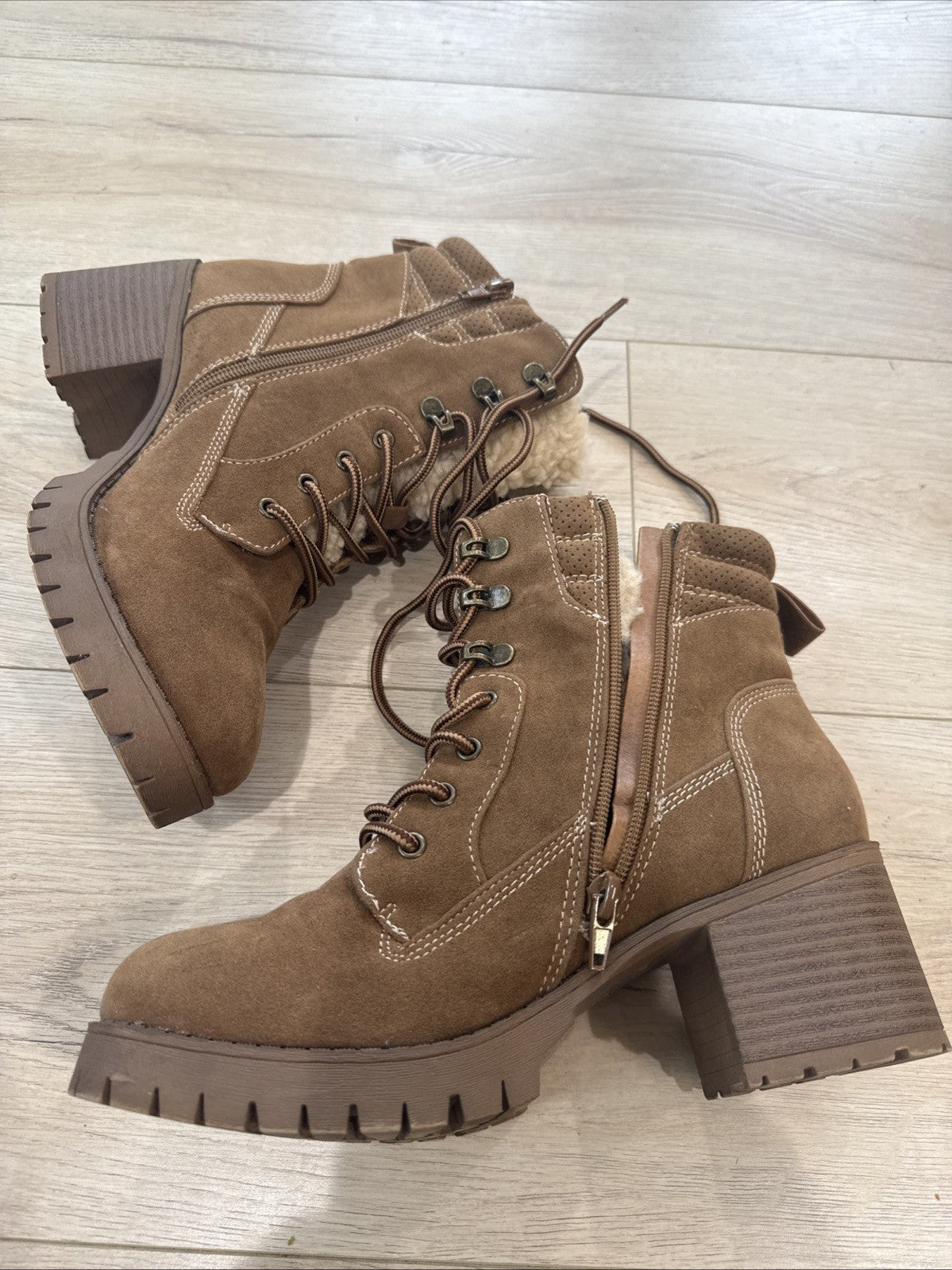 Used Pop Brand Women’s Bootie Size 8