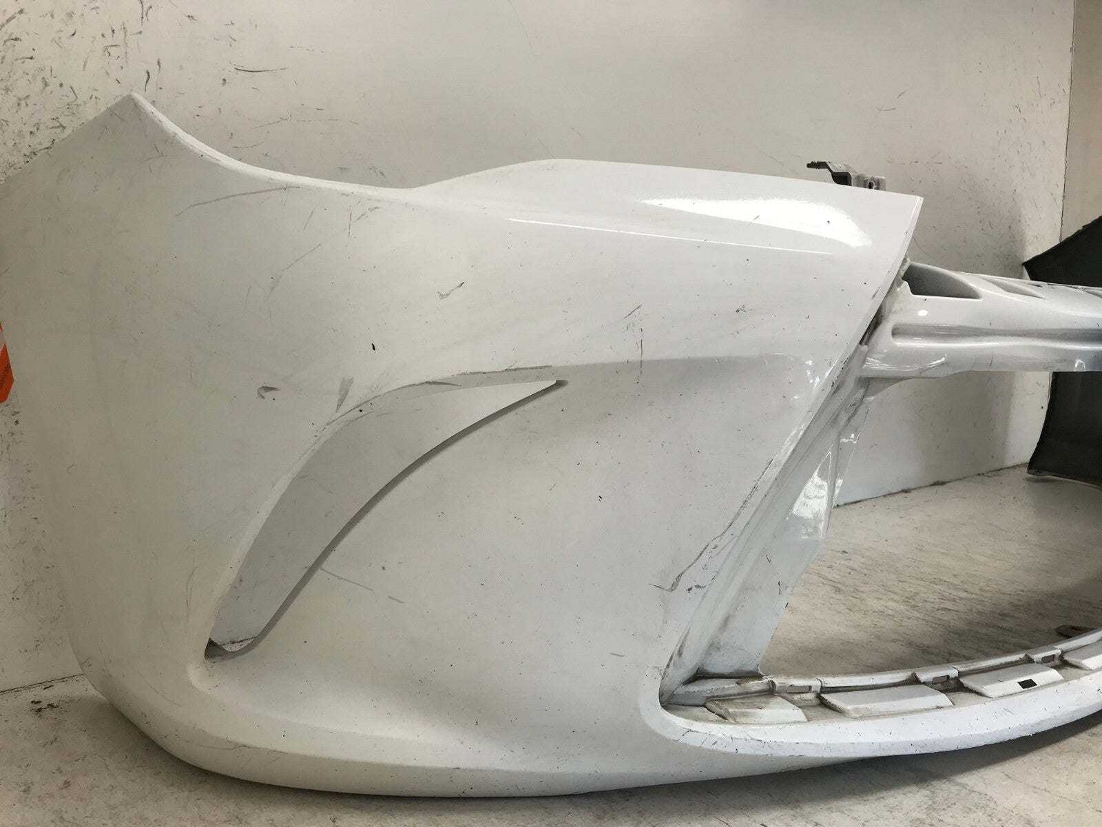 Front Bumper Cover White 15-17 Toyota Camry LE/XLE/SE/XSE/Hybrid 52119-06A50 OEM