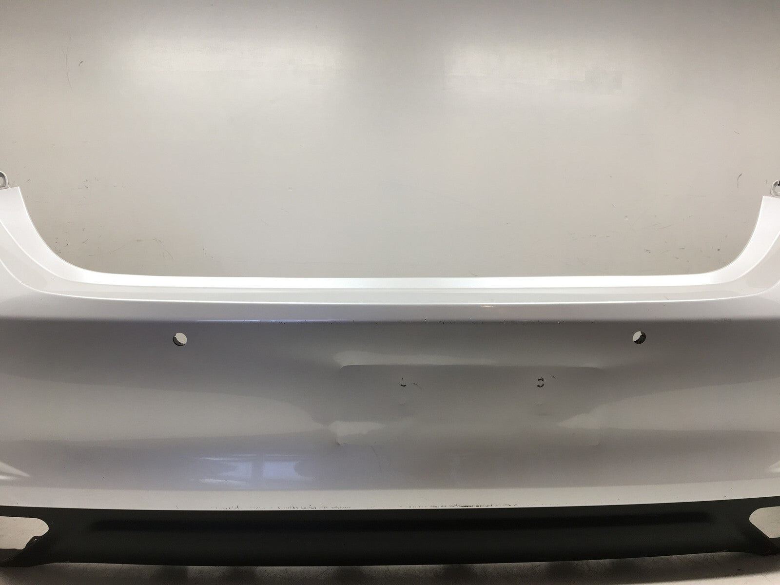 Rear Bumper Cover Lexus ES350 Base 085 2019 52159-06D40 Original