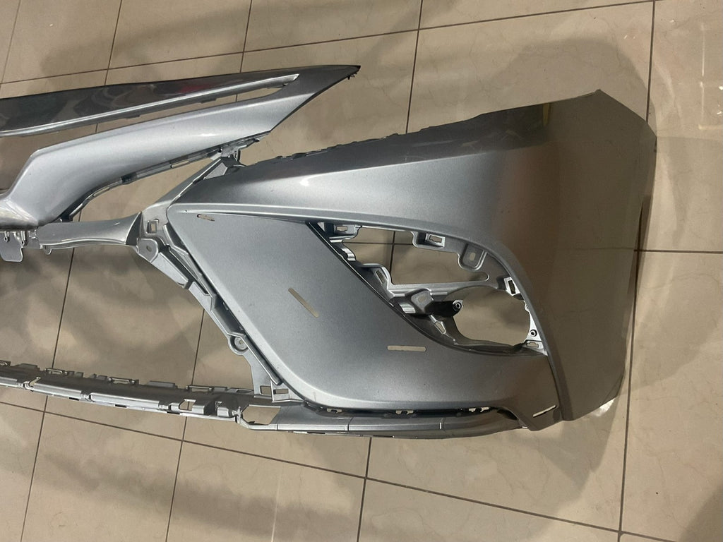 Front Bumper Cover Silver Toyota Camry XSE SE Hybrid SE 2018-20 52119+06e20 OEM