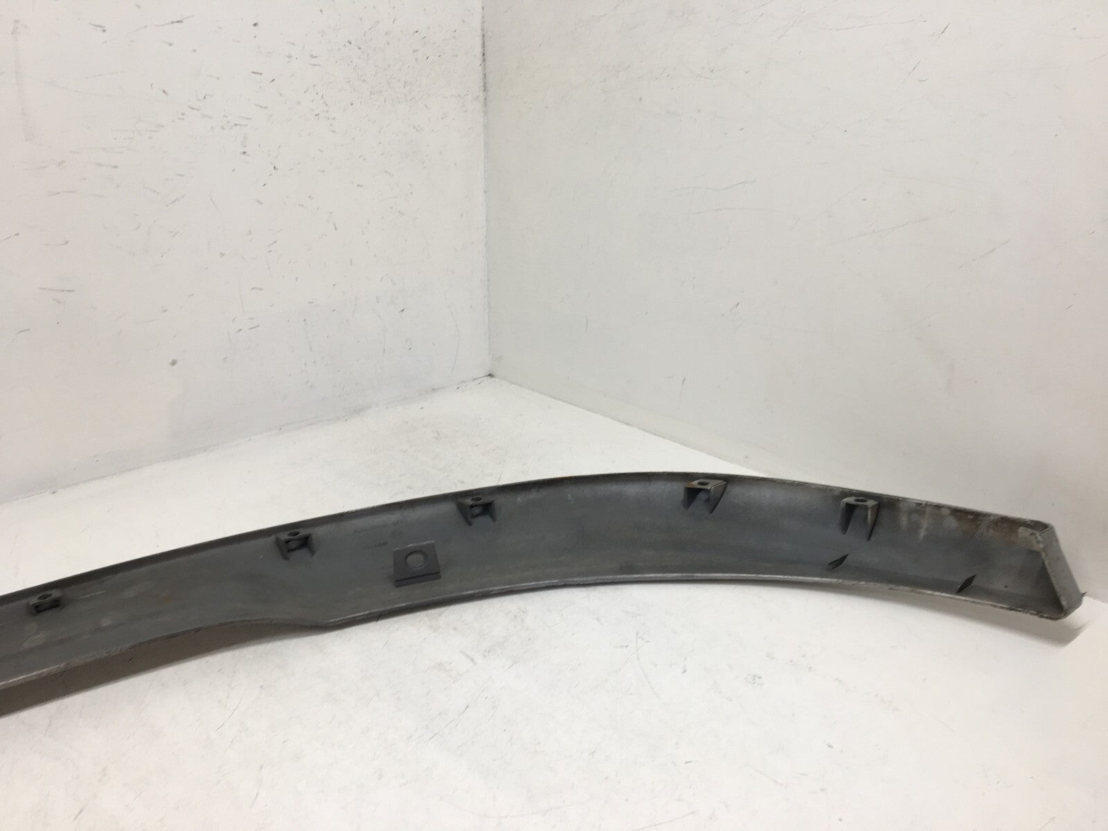 Front Bumper Cover Upper Top Pad Trim Ford F150 F 150 99-03 XL34-17C881-BFW OEM