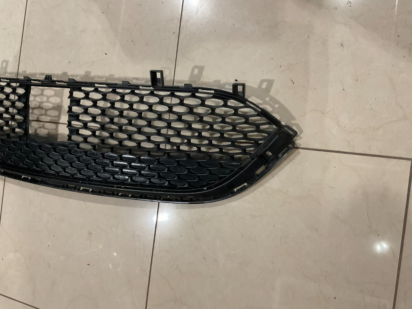 Grille Grill Black Chrysler Pacifica 2017-2020 68259199aa OEM