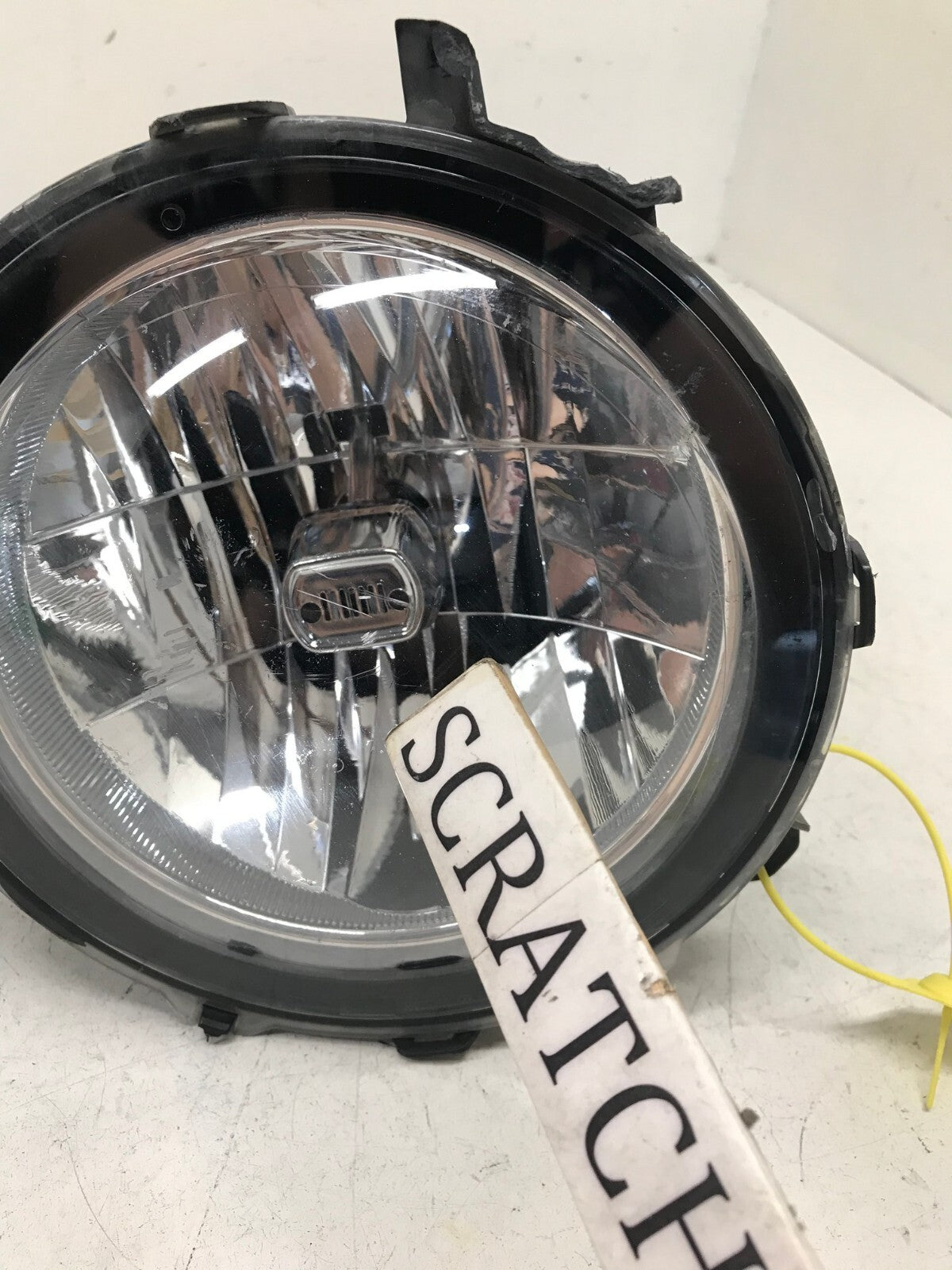 Headlight Damaged Halogen LH Driver Jeep Wrangler JL 2018-2021 55112873AG OEM